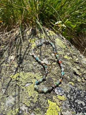 BRANSOLETKA Z KAMIENI NATURALNYCH SIKLAWA